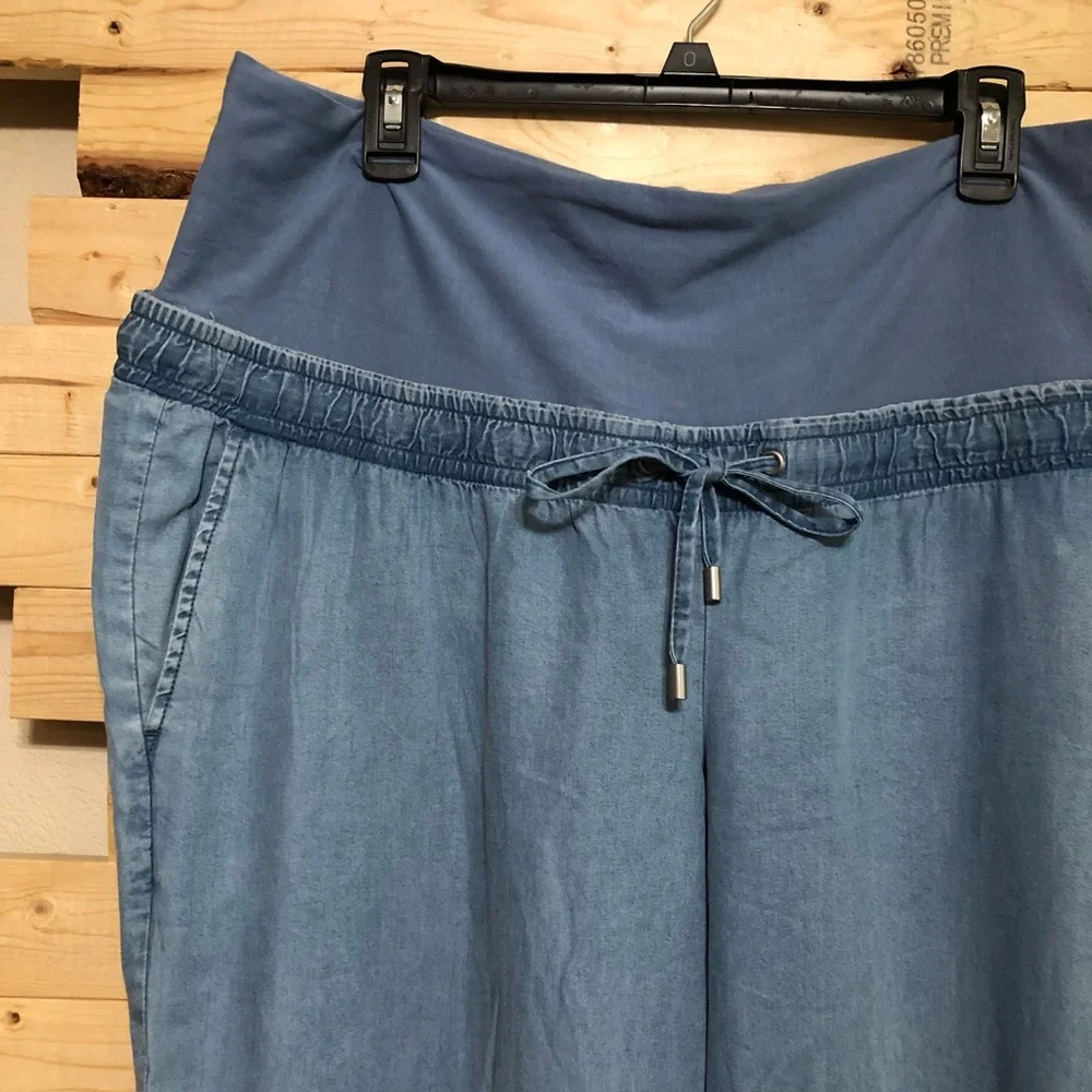H&M Women’s soft denim Pull Up Maternity pants size XL NWT - Picture 2 of 8